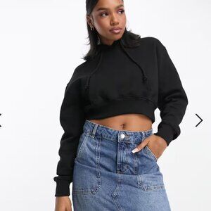 Pull&Bear Cropped Drawstring Hoodie In Black